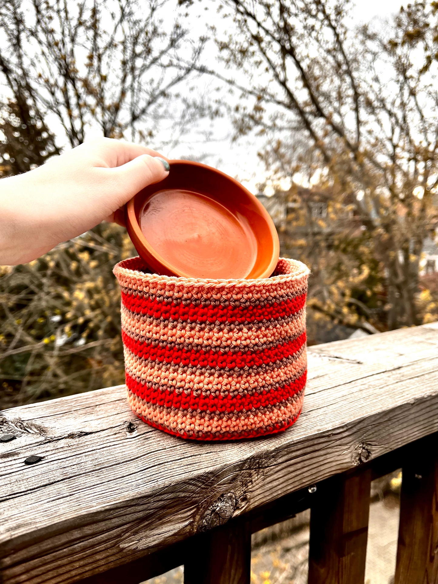 Vernon Planter Cover Pattern