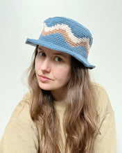Load image into Gallery viewer, Wavy Bucket Hat Pattern
